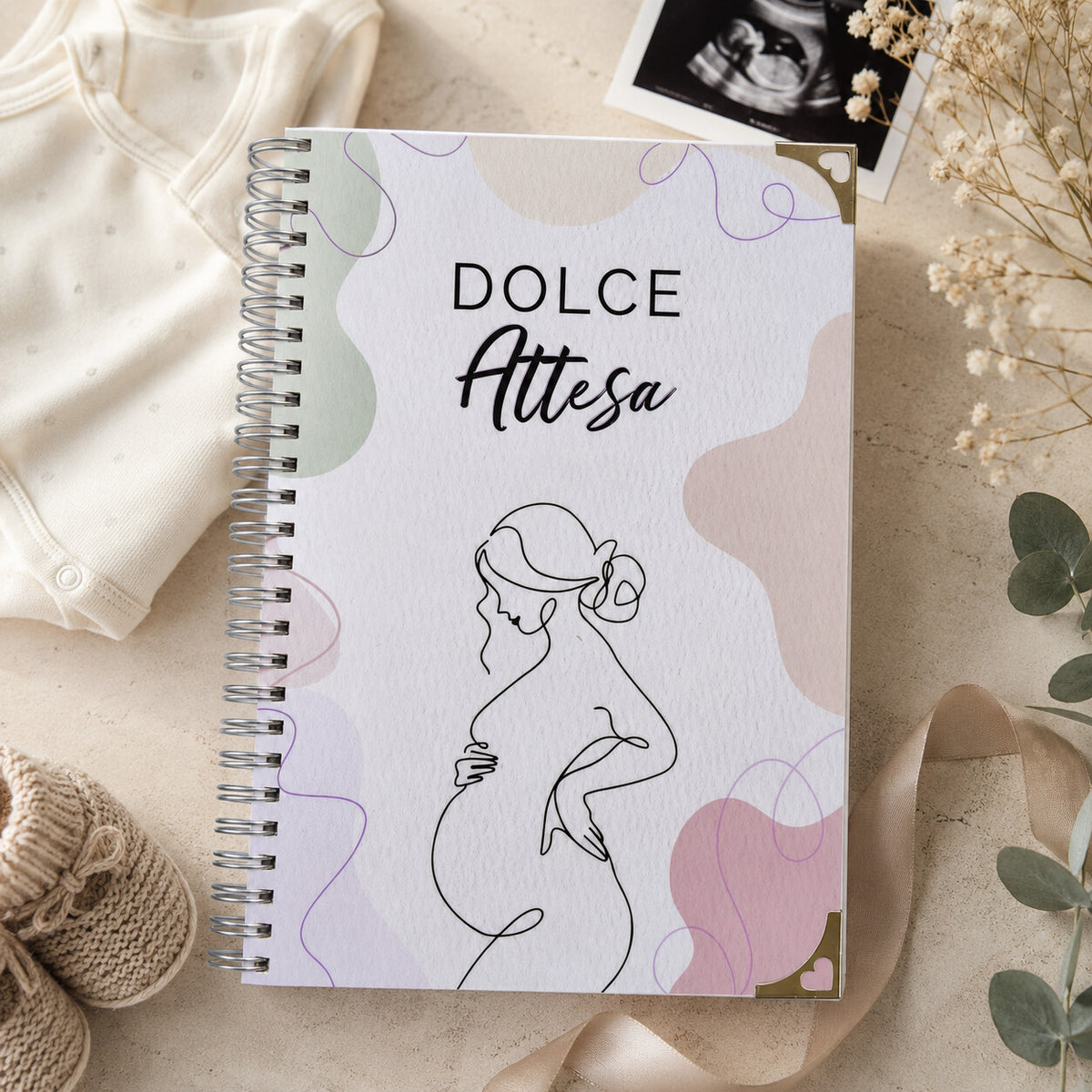 Diario della Gravidanza Dolce Attesa personalizzato, copertina pastello minimal con silhouette di mamma in attesa