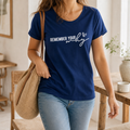 T-shirt 'Remember Your Why' blu, lifestyle