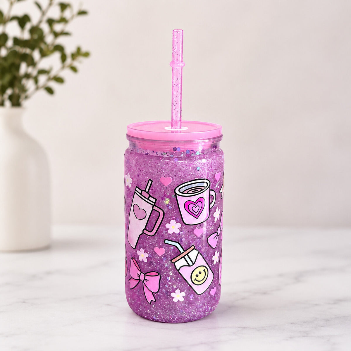 Tumbler Snow Globe Coquette Girls viola con tappo rosa, panna finta e charms 3D coordinati